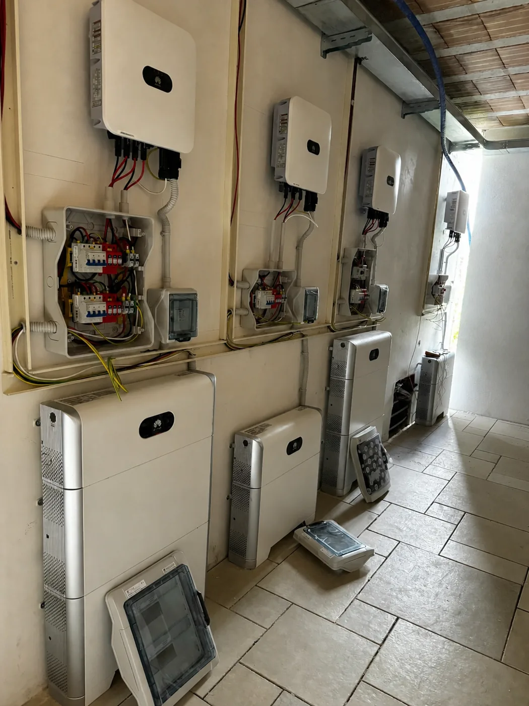 Installazione di inverter e sistemi di accumulo fotovoltaico